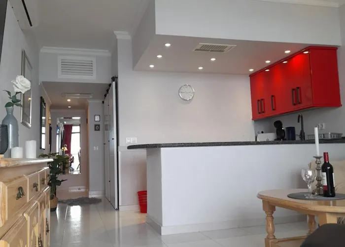 Appartement On The Harbor, First Line With Beautiful Sea View In 4 Star Fuengirola