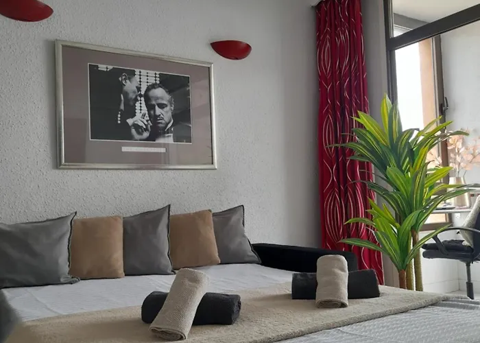 Appartement On The Harbor, First Line With Beautiful Sea View In 4 Star Fuengirola