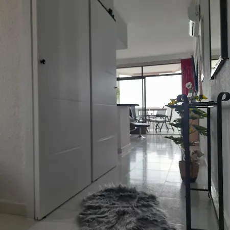 아파트 On The Harbor, First Line With Beautiful Sea View In 4 Star