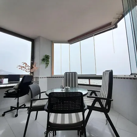 On The Harbor, First Line With Beautiful Sea View In 4 Star Appartement