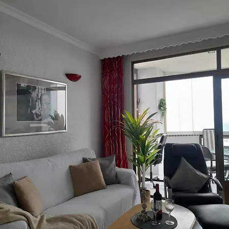 On The Harbor, First Line With Beautiful Sea View In 4 Star Appartement