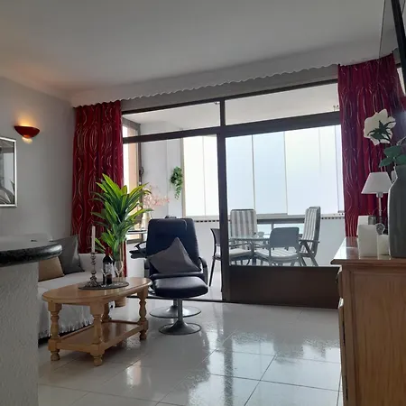 Appartement On The Harbor, First Line With Beautiful Sea View In 4 Star