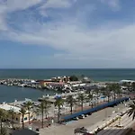 On The Harbor, First Line With Beautiful Sea View In 4 Star Appartement