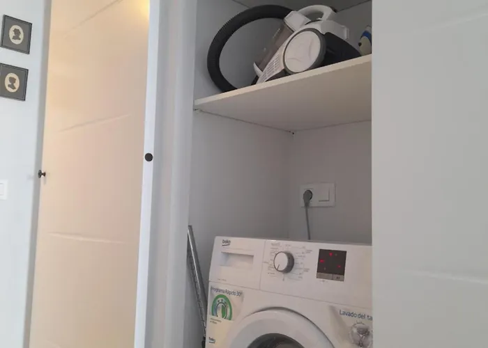 On The Harbor, First Line With Beautiful Sea View In 4 Star 丰希罗拉