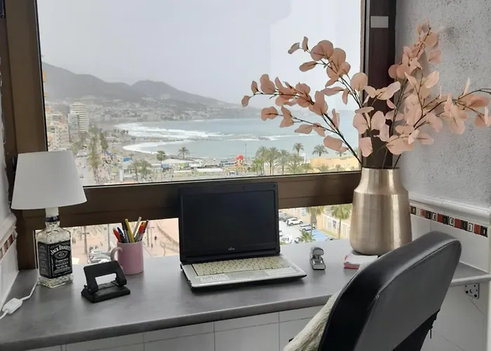 公寓 On The Harbor, First Line With Beautiful Sea View In 4 Star 丰希罗拉